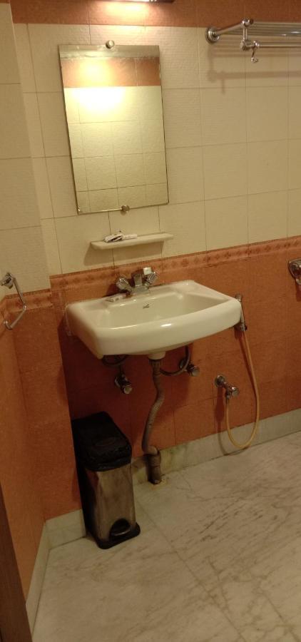 Hotel Aston Calcutta  Esterno foto